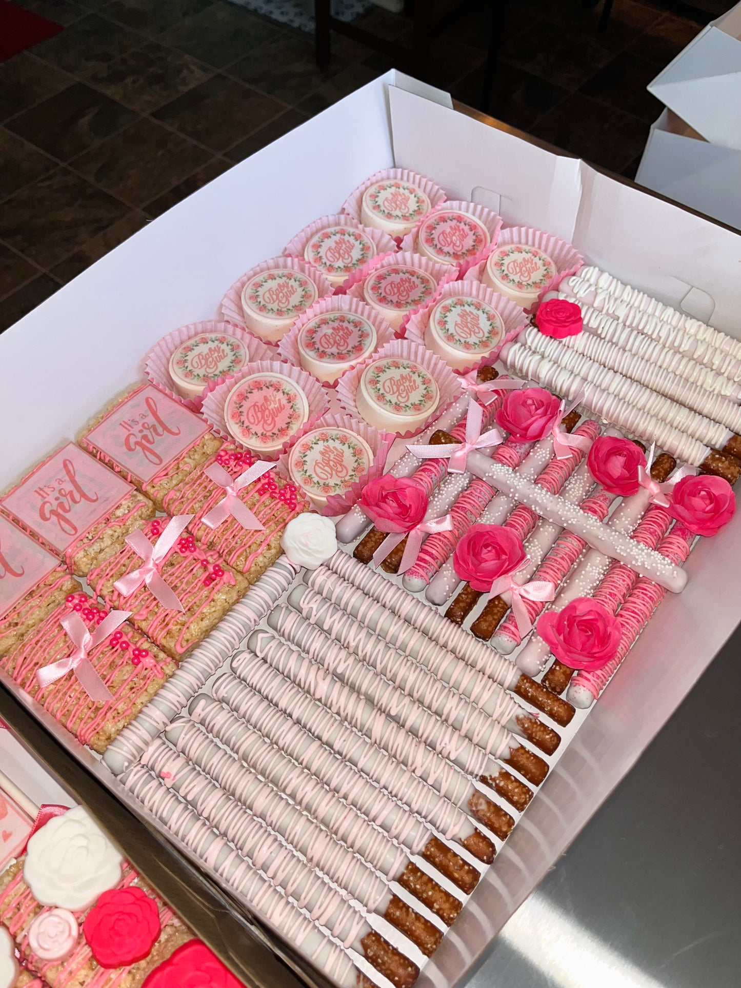 Custom Celebration Cakes, Cupcakes & Treats